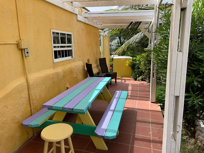 La Bamba Curacao 1 Picknicktafel